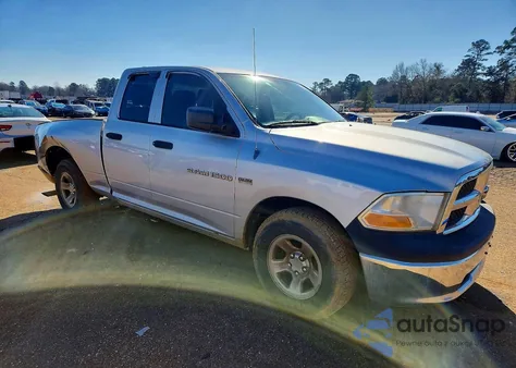 2011 Dodge Ram 1500 z USA, uszkodzony, nr VIN 1D7RB1GT1BS567497